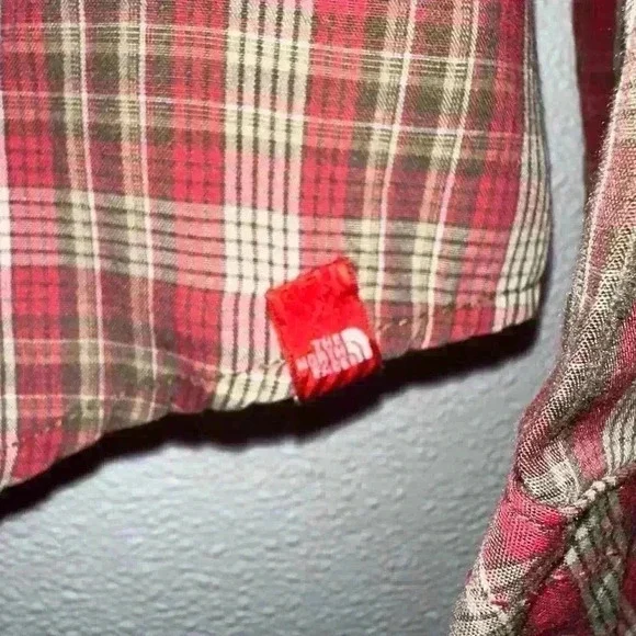 The North Face Plaid Button Up Shirt S/P Red Brown for Women with Embroidery - Picture 2 of 16